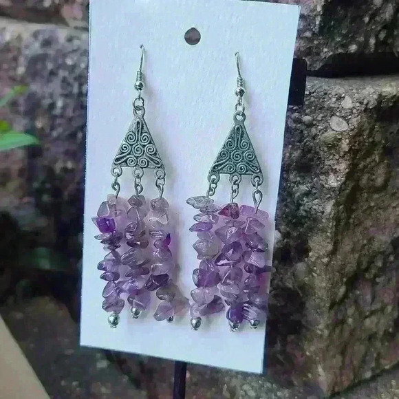 Silver tone amethyst vintage earrings - Picture 3 of 12